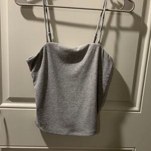 Active Basic Light Grey cropped tank with adjustable straps!
